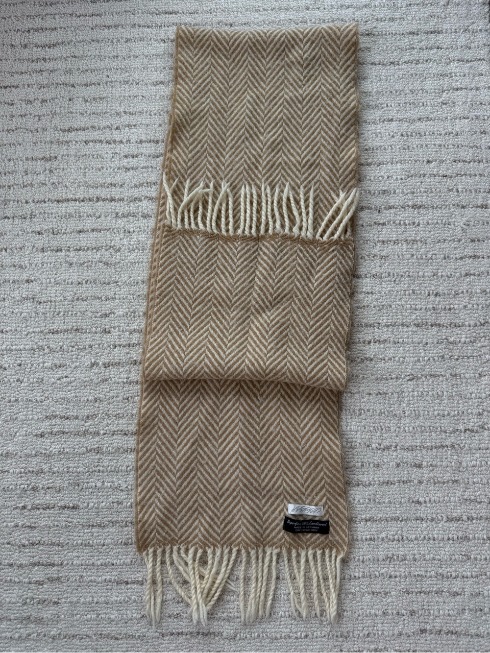 Luxury 100% Superfine Lambswool Herringbone Scarf Camel & Cream Made in Germany